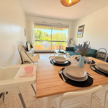 Renove Avec Parking - 6 Pers. Διαμέρισμα Bormes-les-Mimosas
